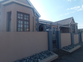 10 Bedroom Property for Sale in Quigney Eastern Cape